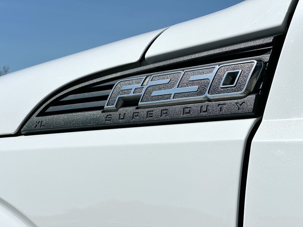 Thumbnail: 2015 Ford F-250 - 22