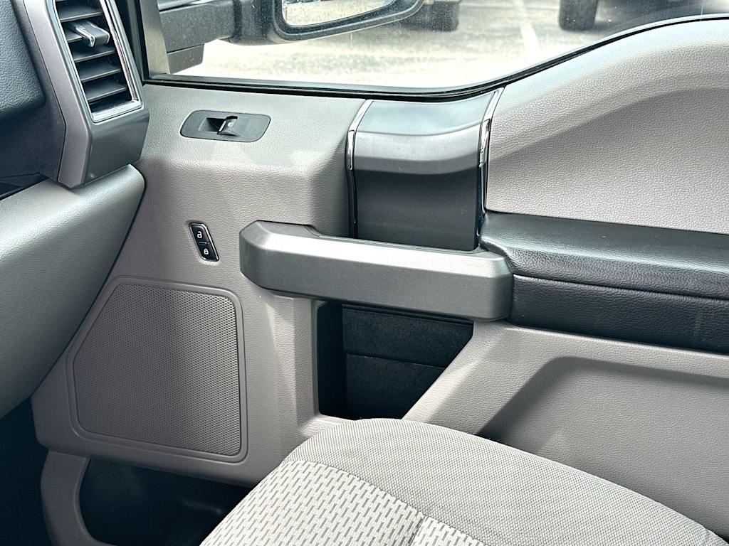 Thumbnail: 2016 Ford F-150 - 29