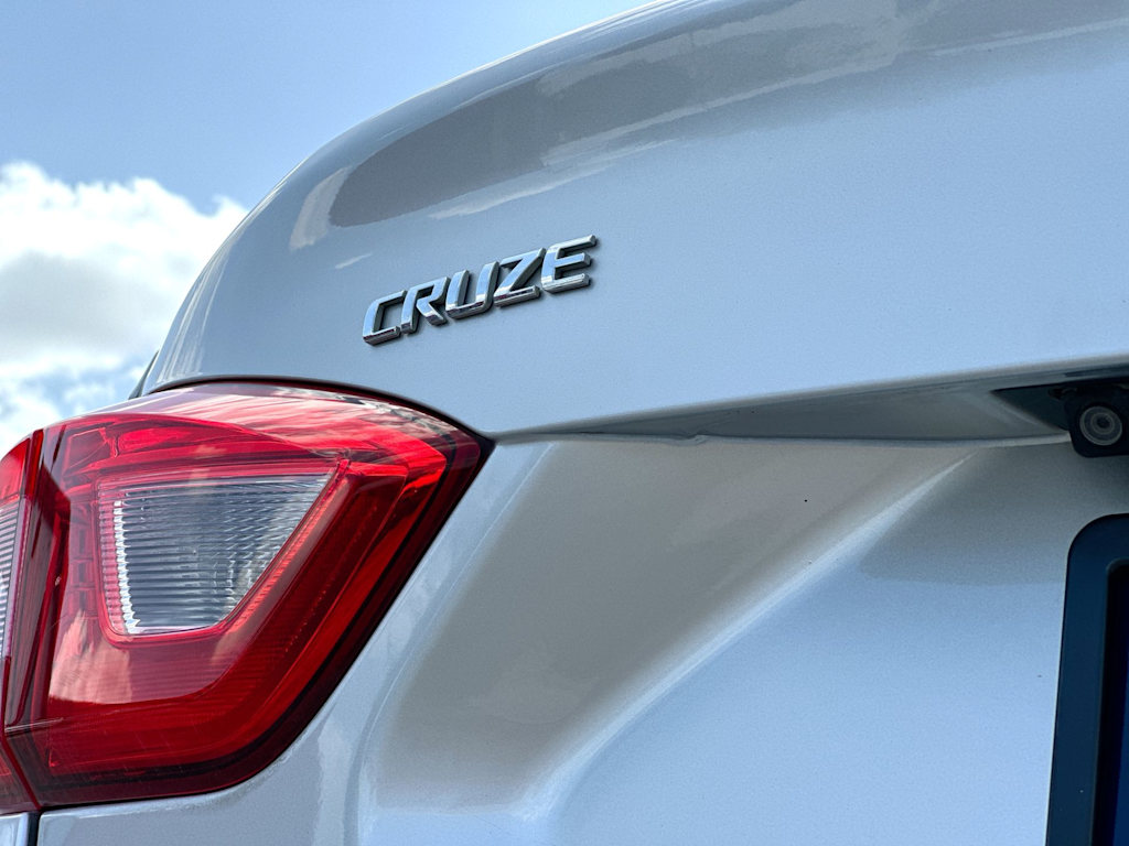 Thumbnail: 2019 Chevrolet Cruze - 26