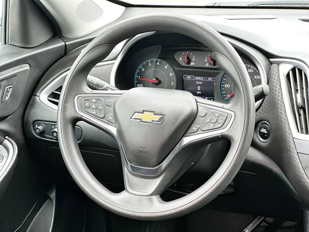 Thumbnail: 2025 Chevrolet Malibu - 12