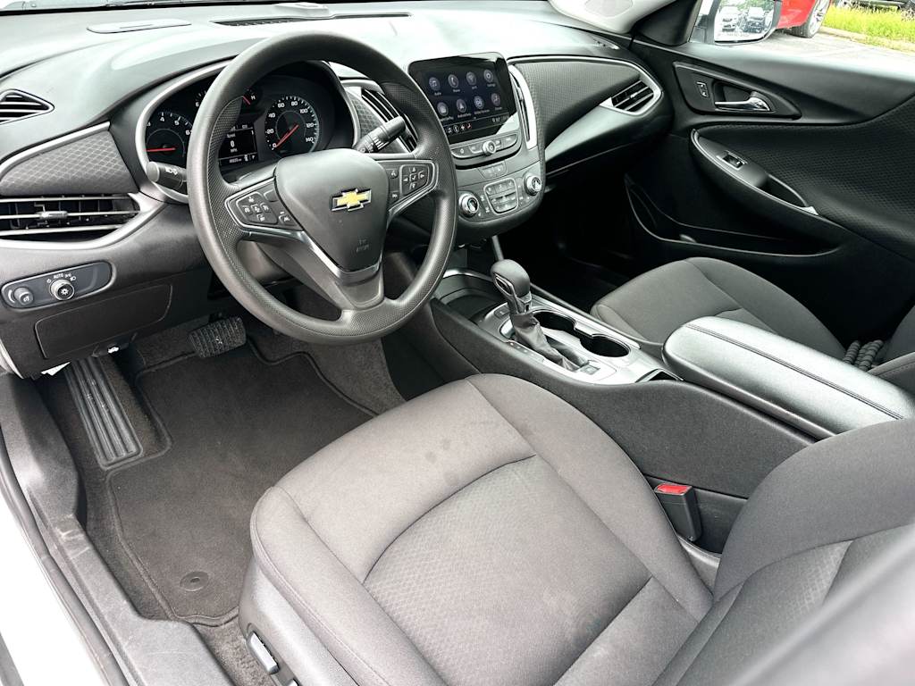 Thumbnail: 2025 Chevrolet Malibu - 2