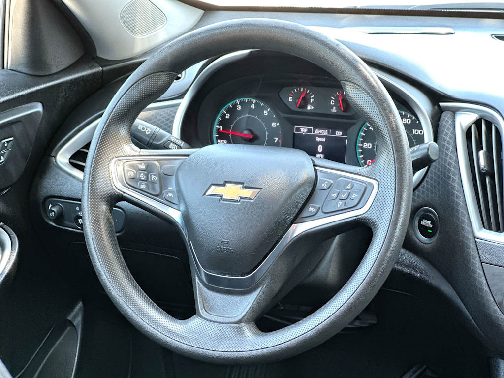 Thumbnail: 2025 Chevrolet Malibu - 12