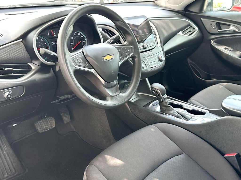 Thumbnail: 2024 Chevrolet Malibu - 2