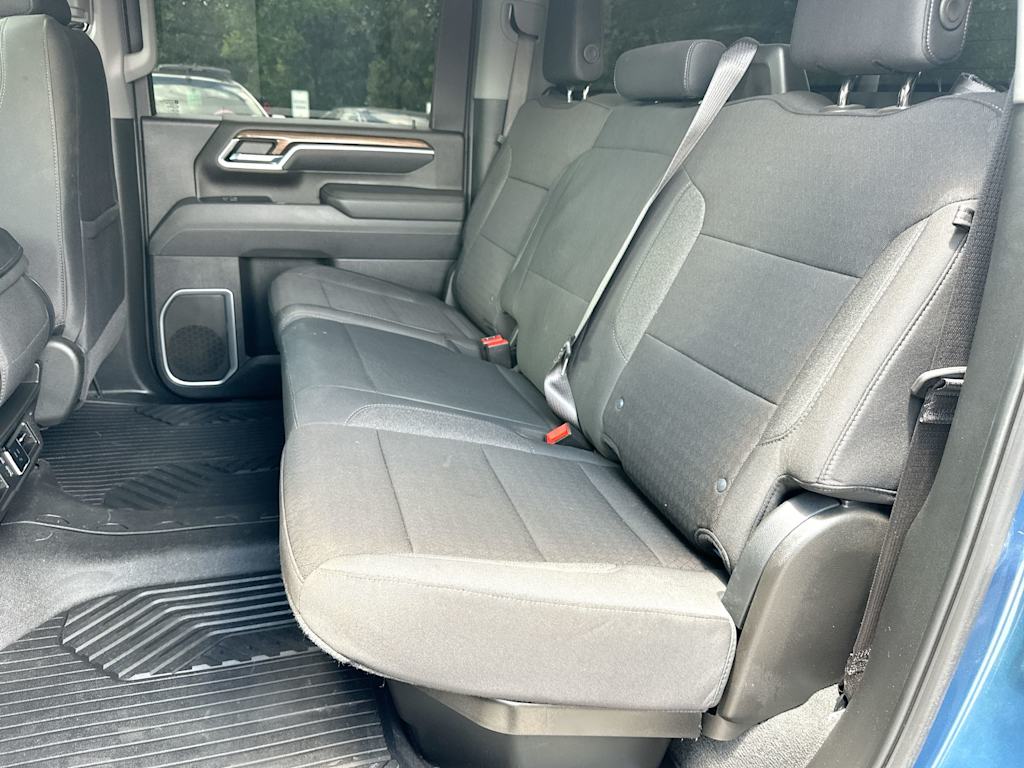 Thumbnail: 2025 Chevrolet Silverado 3500 - 11