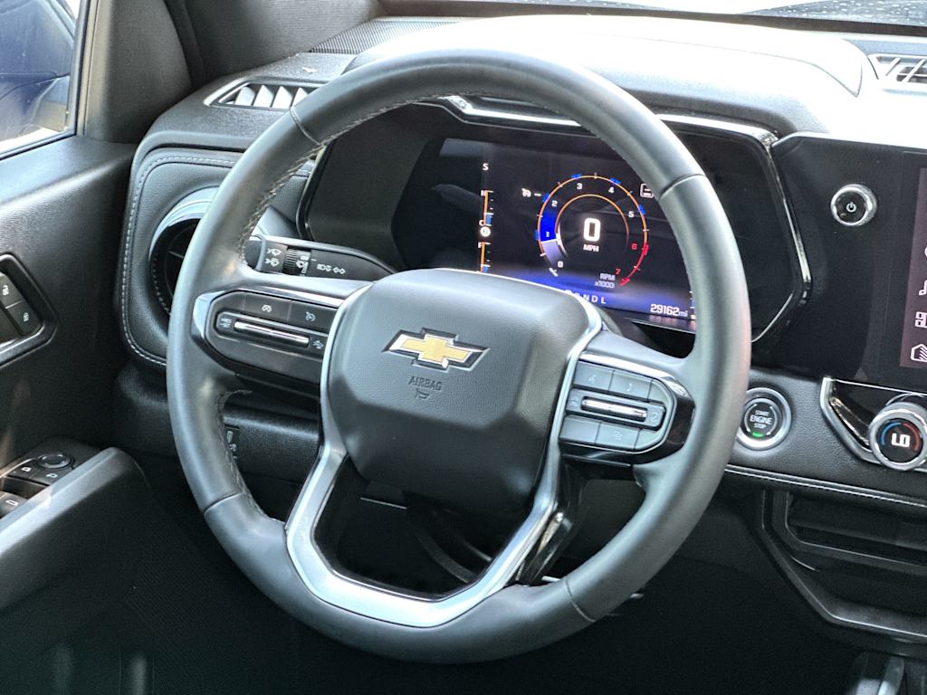 Thumbnail: 2023 Chevrolet Colorado - 12