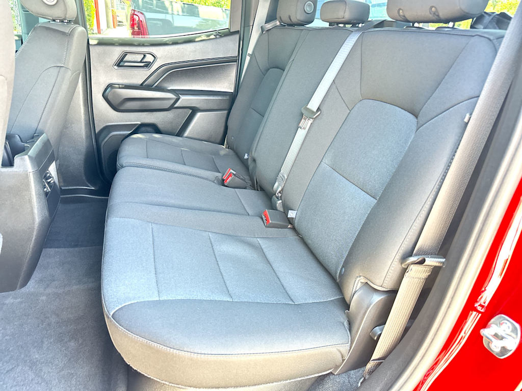 2025 Chevrolet Colorado Trail Boss - Photo 11