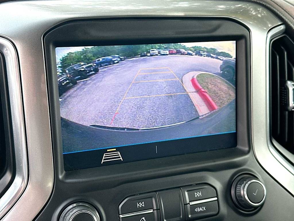 Thumbnail: 2020 Chevrolet Silverado 1500 - 13