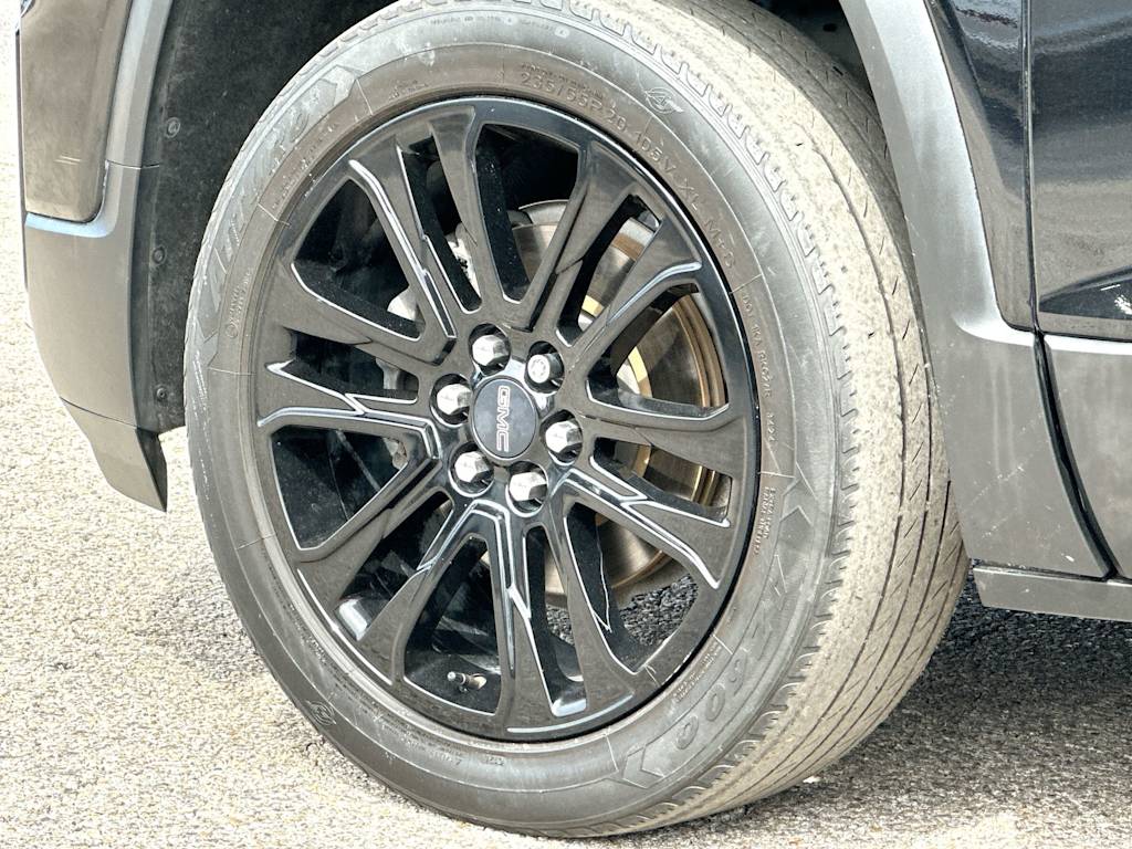 Thumbnail: 2023 GMC Acadia - 8