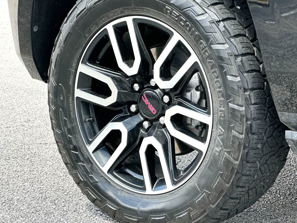 Thumbnail: 2023 GMC Yukon - 8
