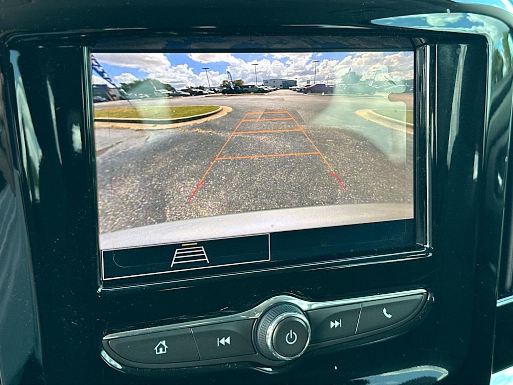 Thumbnail: 2021 Chevrolet Traverse - 12