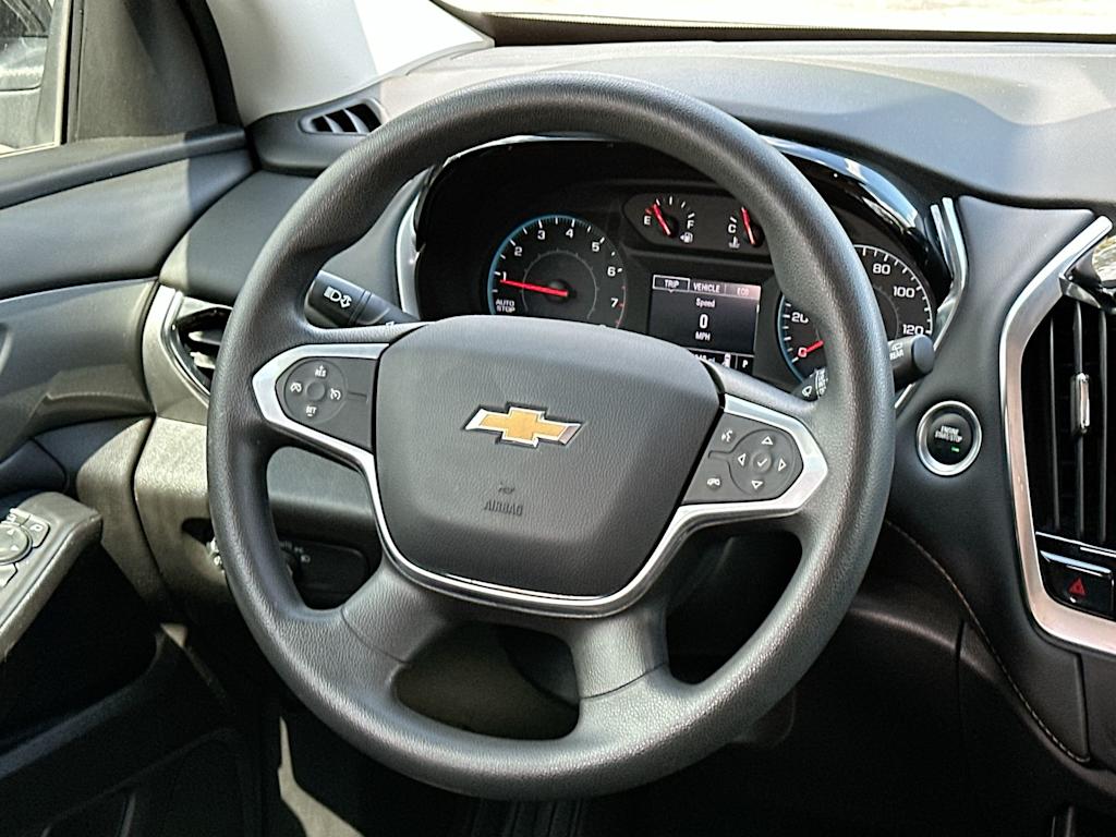 Thumbnail: 2021 Chevrolet Traverse - 9