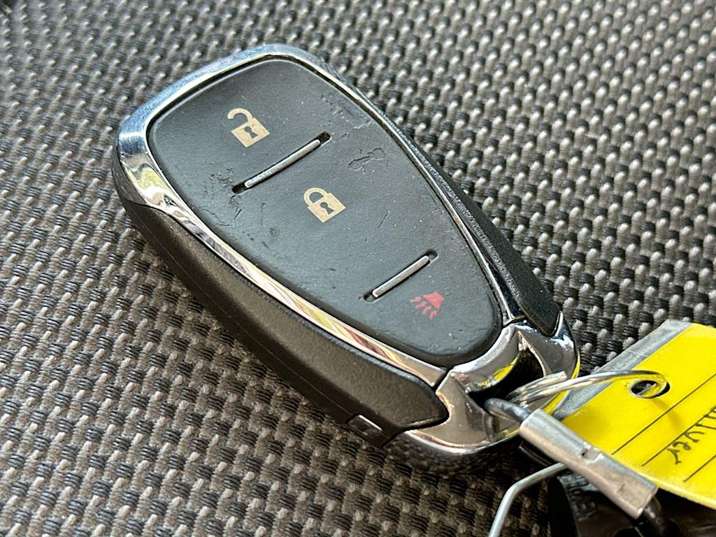 Thumbnail: 2021 Chevrolet Traverse - 15