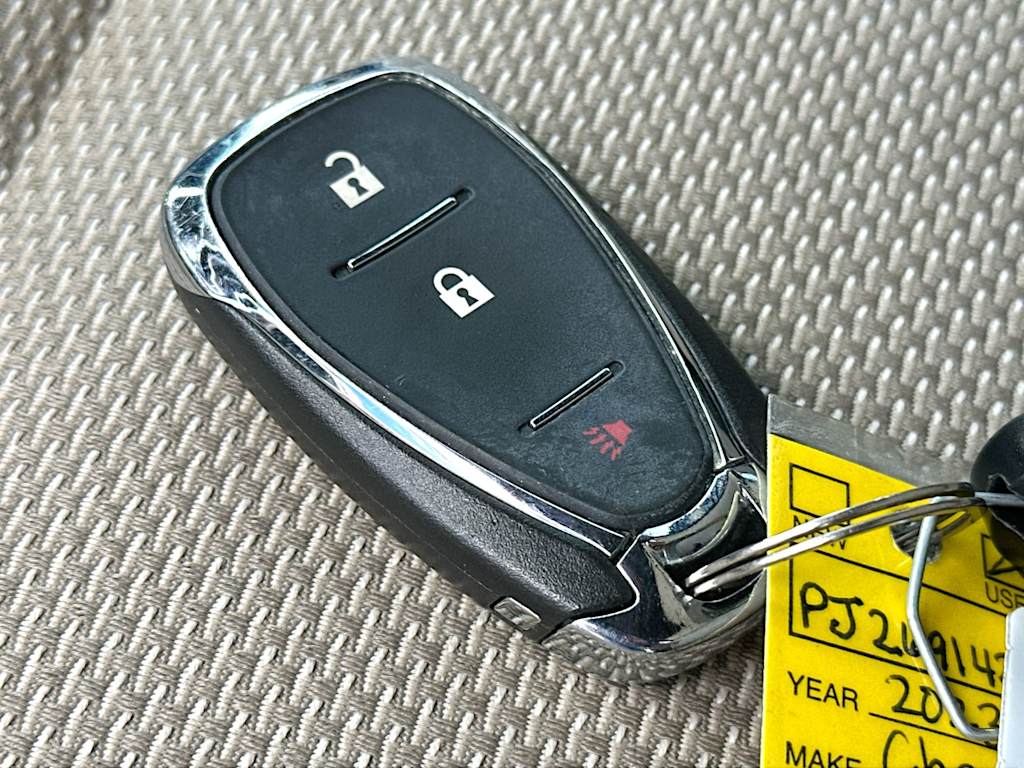 Thumbnail: 2023 Chevrolet Traverse - 17