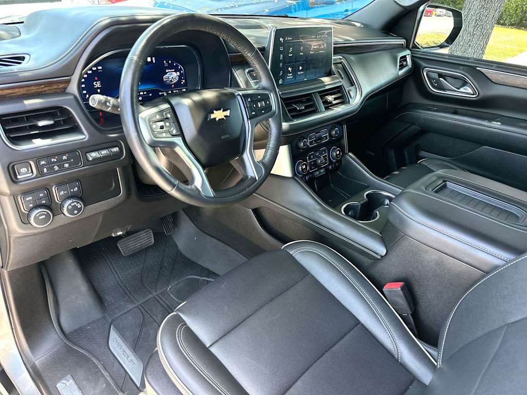 2023 Chevrolet Tahoe Premier - Photo 2
