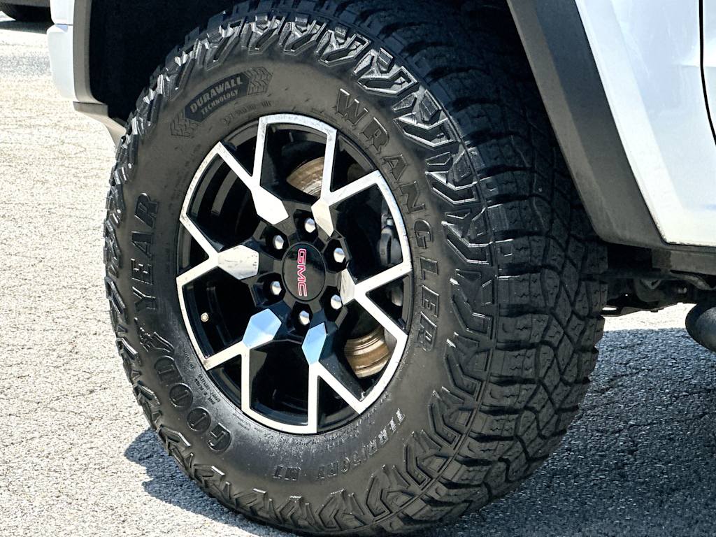 Thumbnail: 2024 GMC Canyon - 8