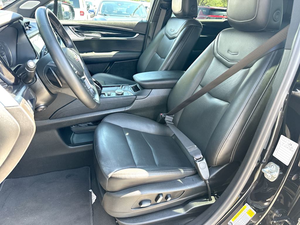 Thumbnail: 2025 Cadillac XT5 - 10