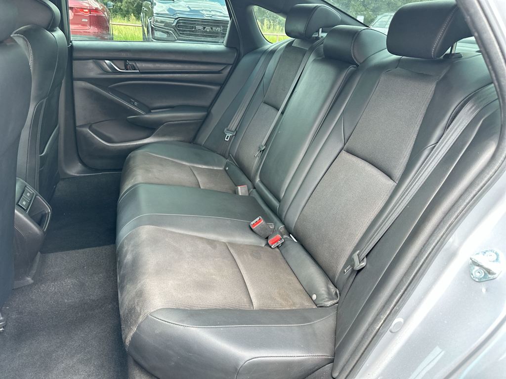 Thumbnail: 2022 Honda Accord - 10