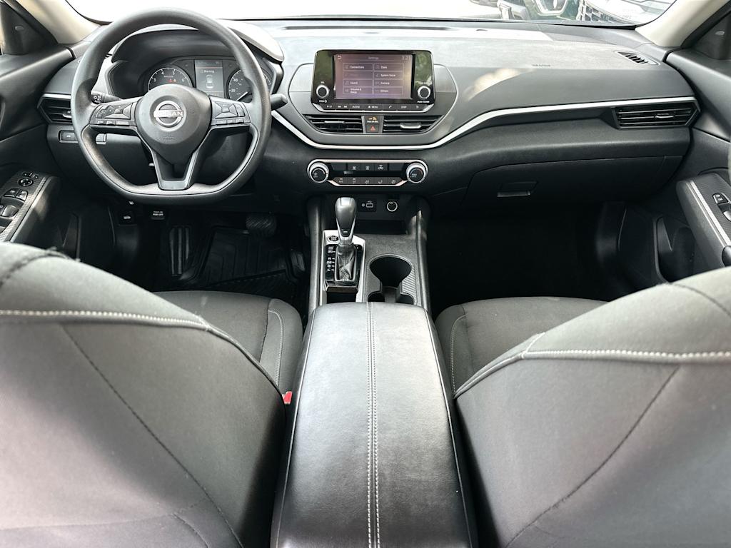 Thumbnail: 2024 Nissan Altima - 9
