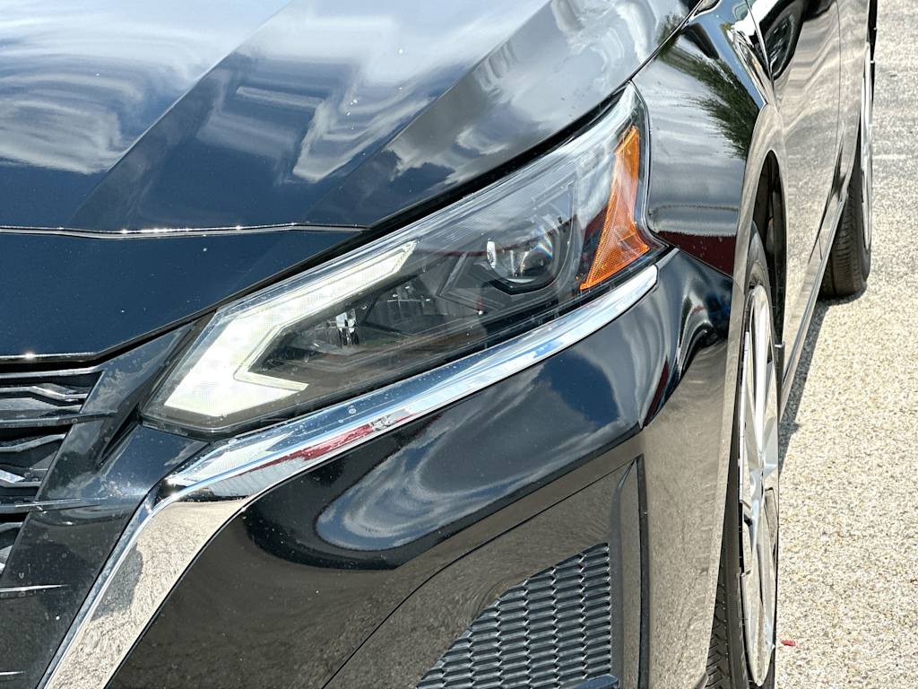 Thumbnail: 2023 Nissan Altima - 26
