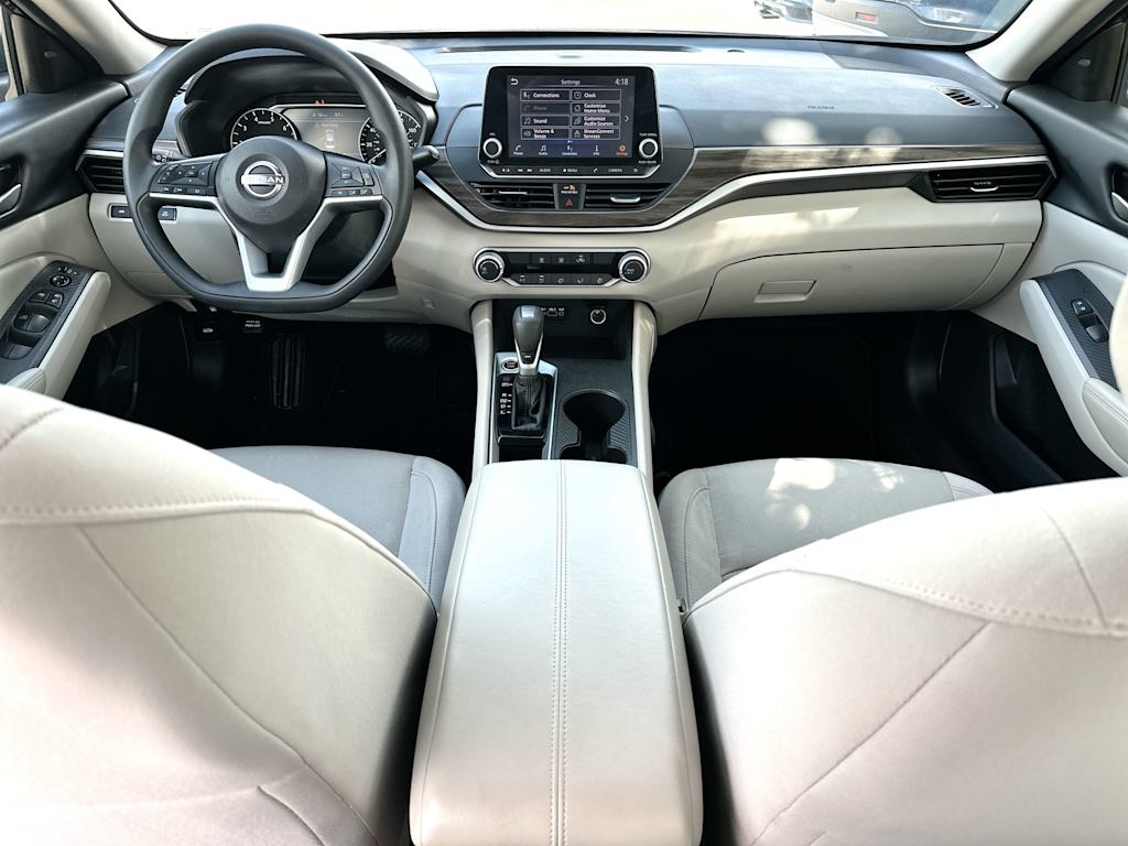 Thumbnail: 2025 Nissan Altima - 8