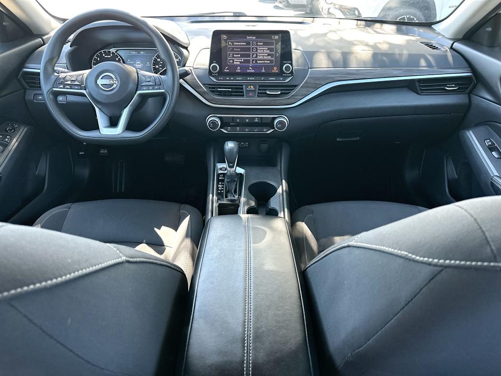 Thumbnail: 2025 Nissan Altima - 9