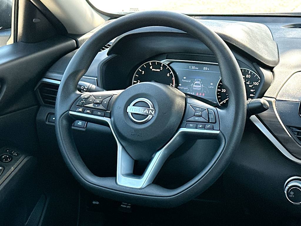 Thumbnail: 2025 Nissan Altima - 12