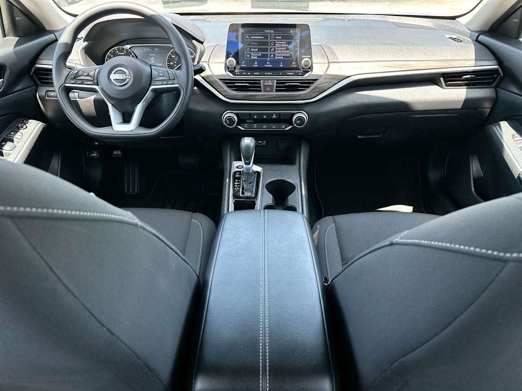 Thumbnail: 2025 Nissan Altima - 8