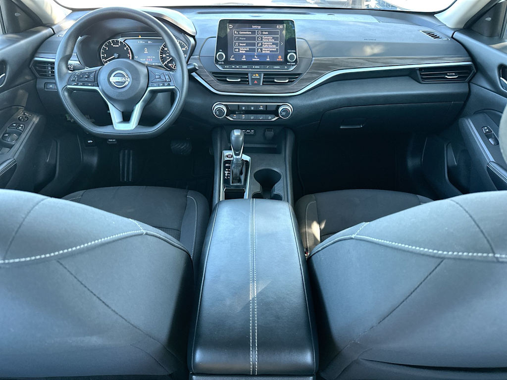Thumbnail: 2025 Nissan Altima - 8