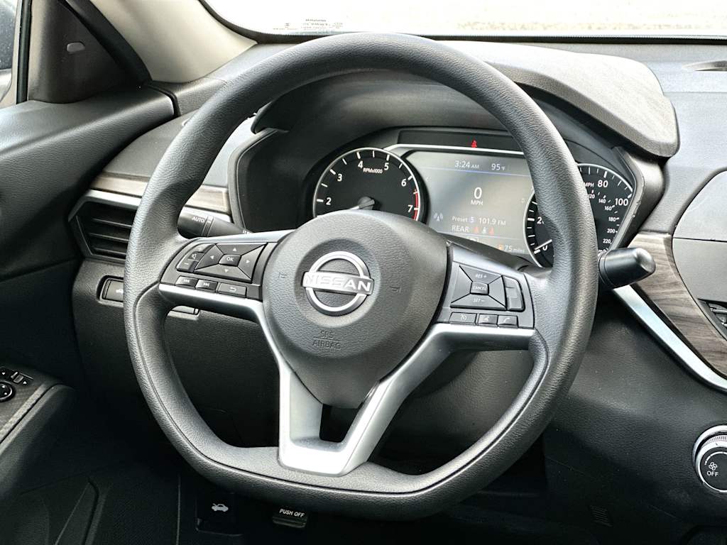Thumbnail: 2025 Nissan Altima - 12
