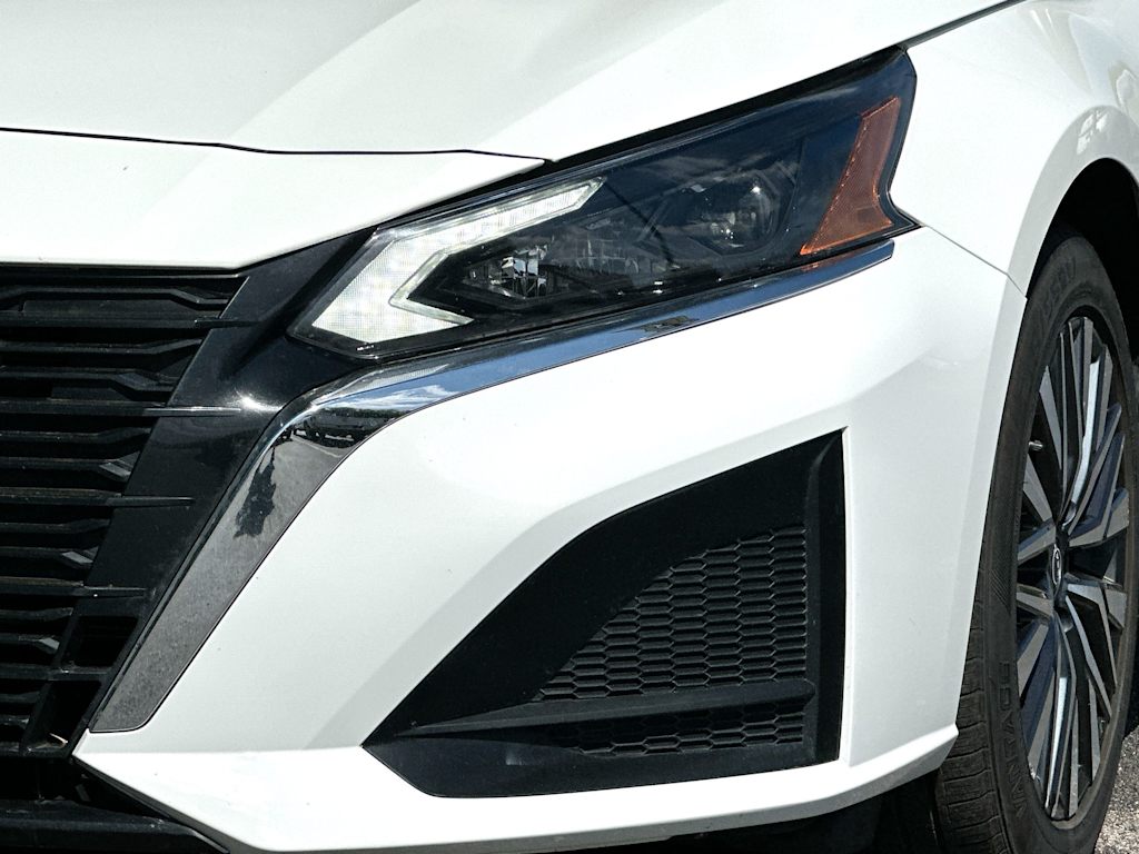 Thumbnail: 2025 Nissan Altima - 24