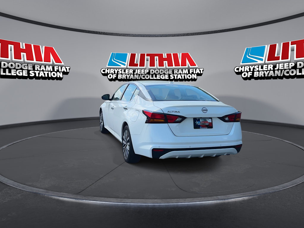 Thumbnail: 2025 Nissan Altima - 15