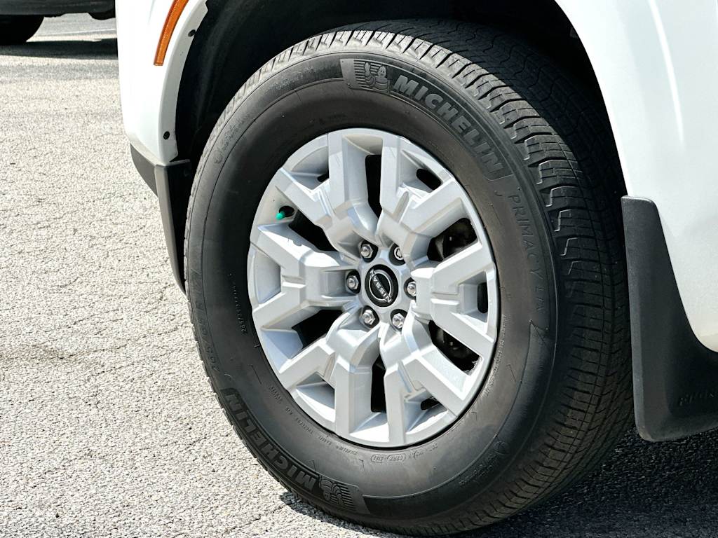 Thumbnail: 2022 Nissan Frontier - 8