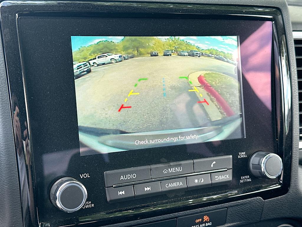 Thumbnail: 2022 Nissan Frontier - 13