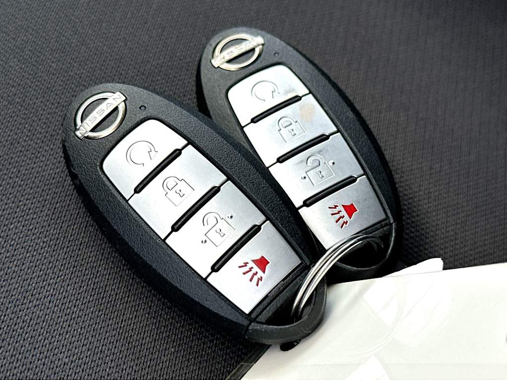 Thumbnail: 2022 Nissan Frontier - 17