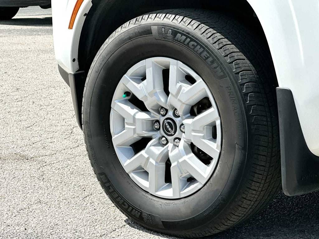 Thumbnail: 2022 Nissan Frontier - 8