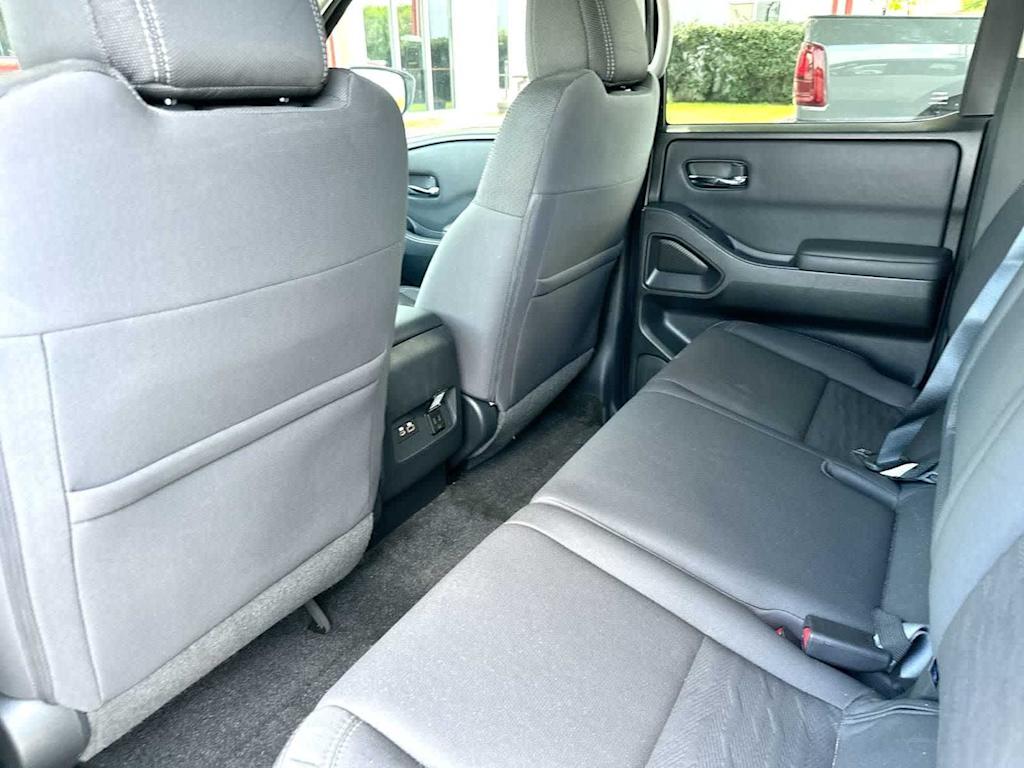 Thumbnail: 2022 Nissan Frontier - 27