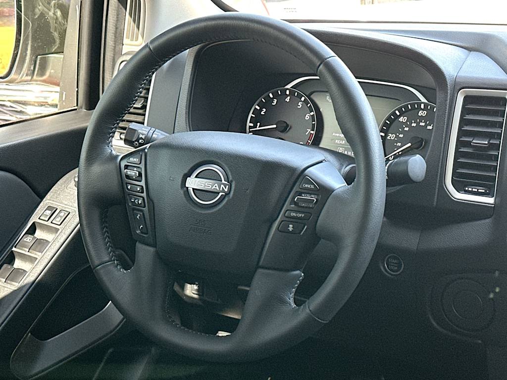 Thumbnail: 2024 Nissan Frontier - 11