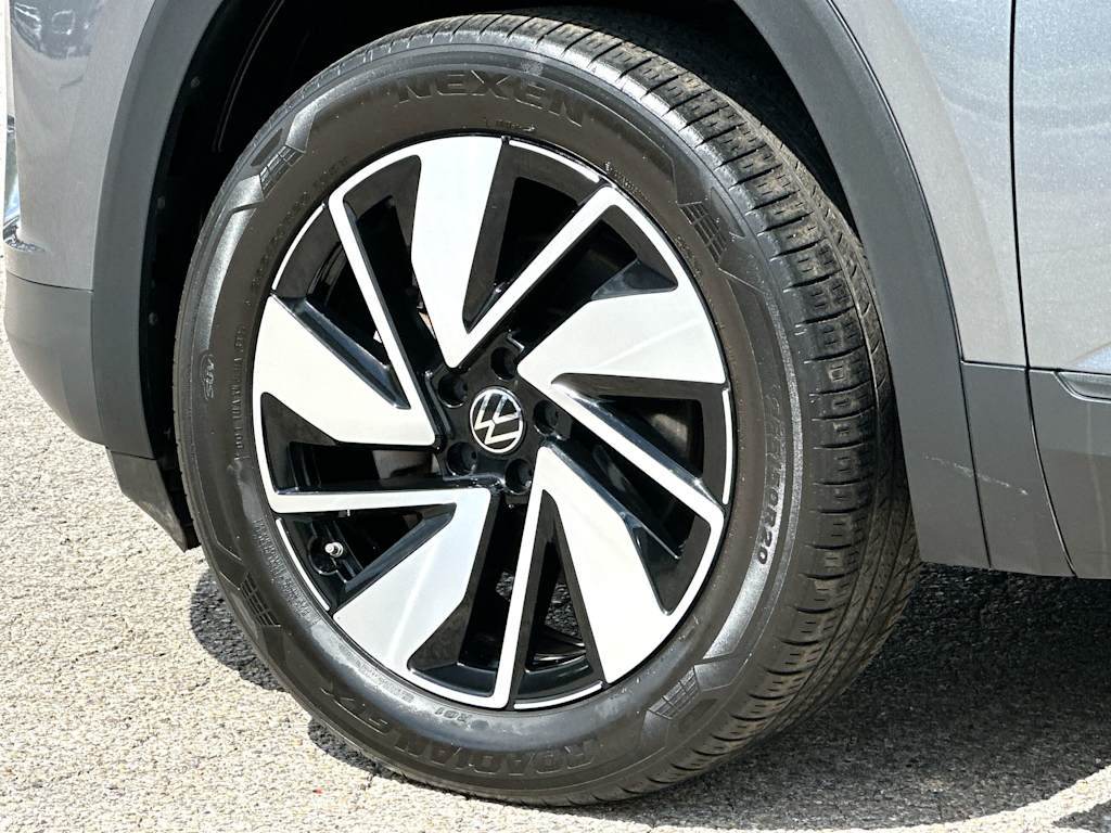 Thumbnail: 2025 Volkswagen Atlas - 8
