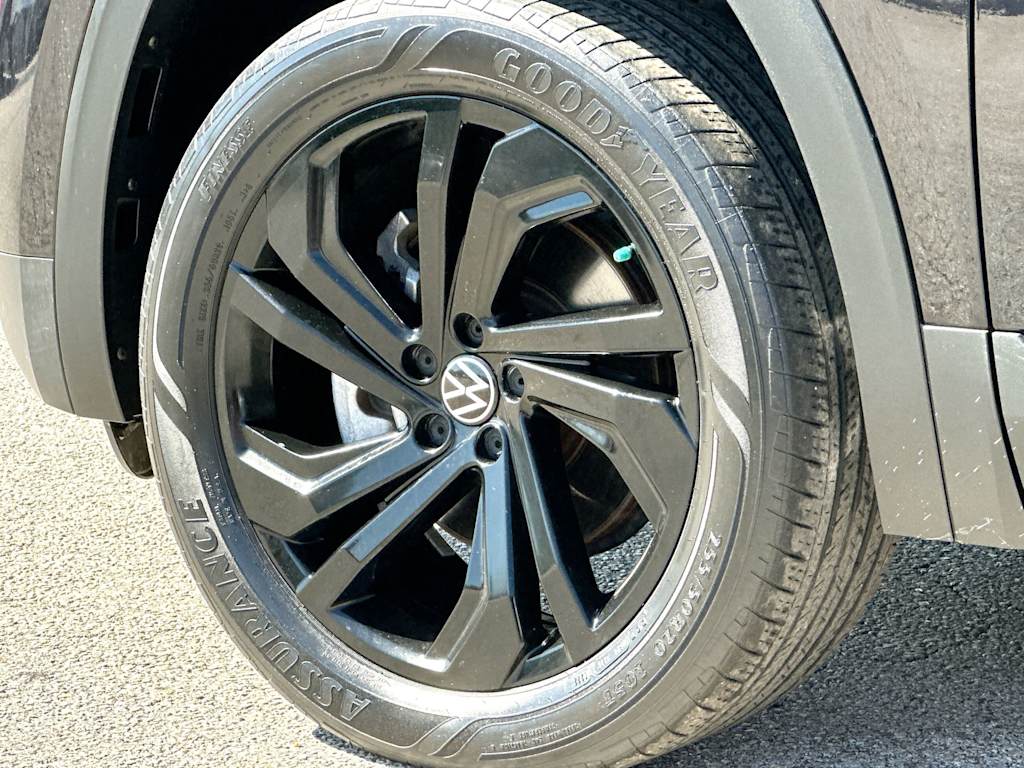 Thumbnail: 2022 Volkswagen Atlas - 8