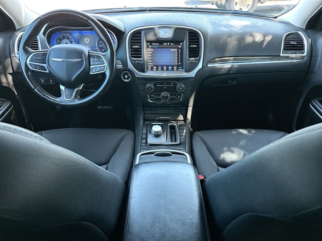 Thumbnail: 2020 Chrysler 300 - 8