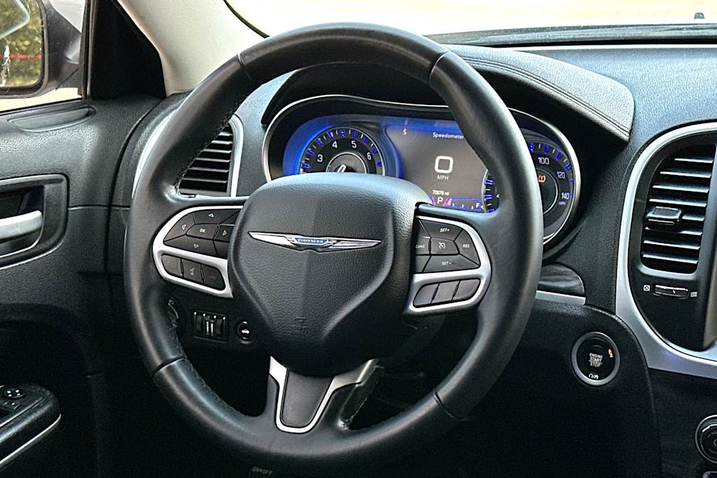 Thumbnail: 2019 Chrysler 300 - 12