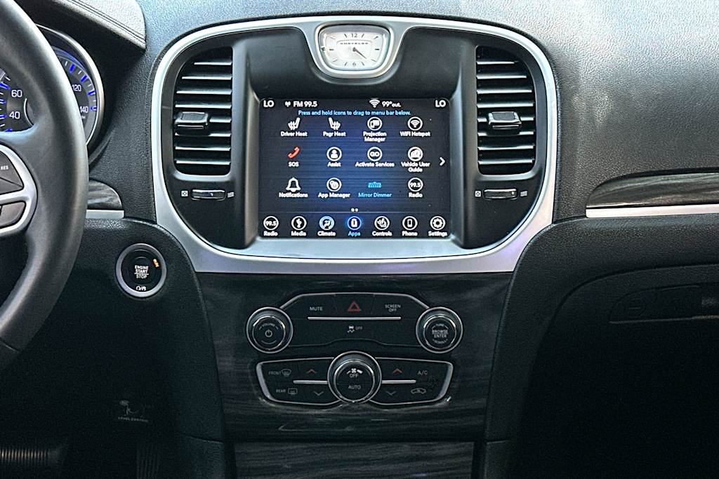 Thumbnail: 2019 Chrysler 300 - 27