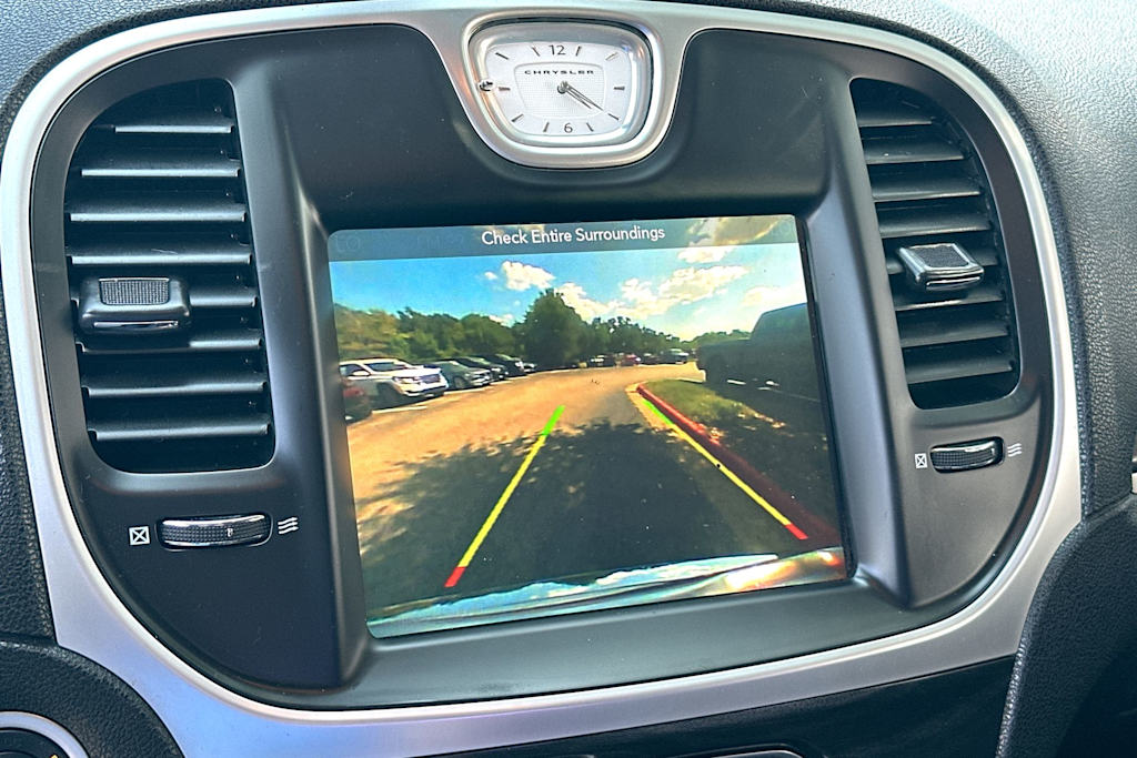 Thumbnail: 2019 Chrysler 300 - 13
