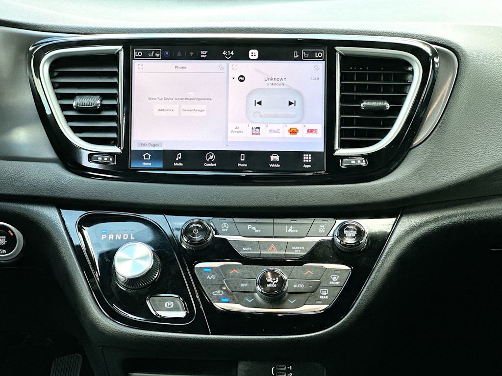 Thumbnail: 2026 Chrysler Pacifica - 28