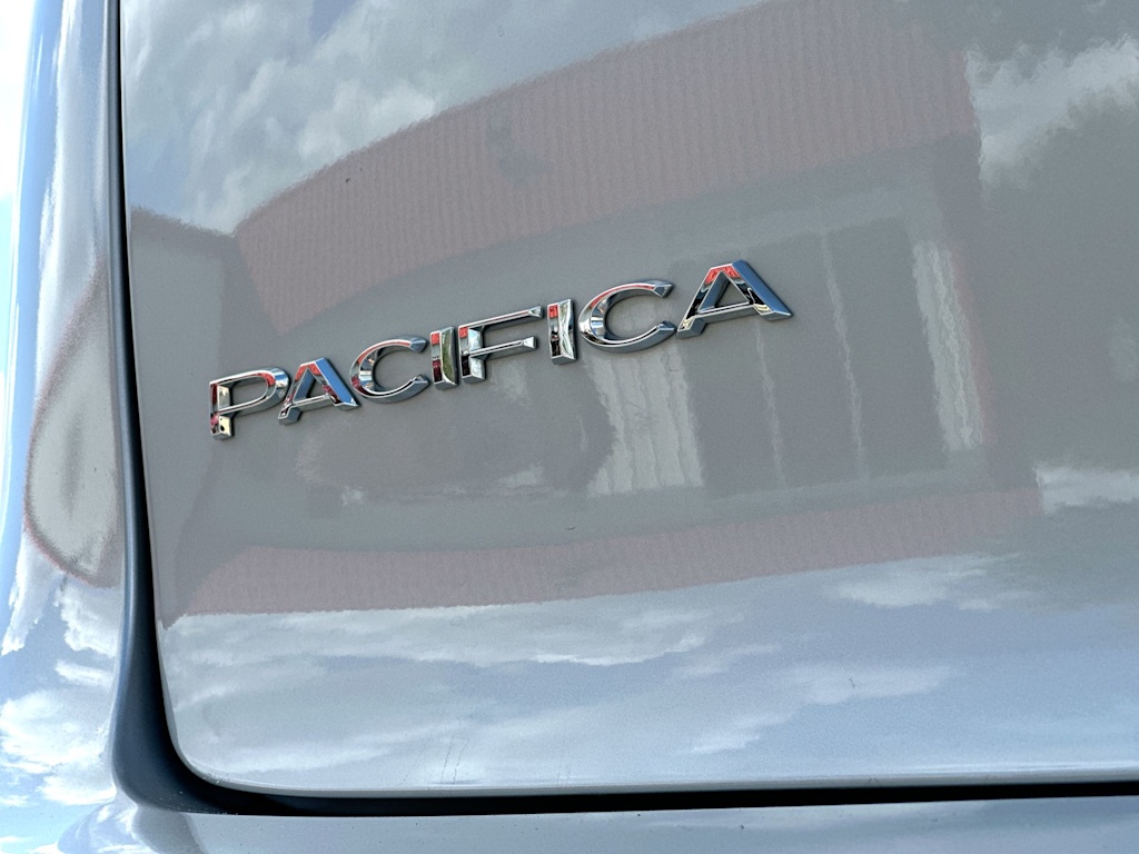 Thumbnail: 2026 Chrysler Pacifica - 7