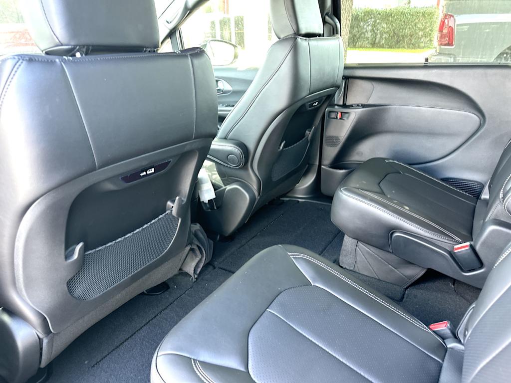 Thumbnail: 2026 Chrysler Pacifica - 28