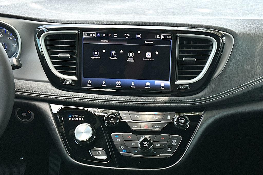 Thumbnail: 2027 Chrysler Pacifica - 29
