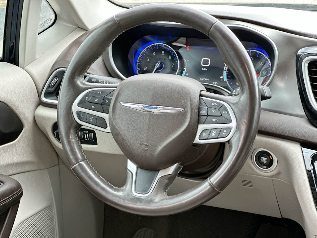 Thumbnail: 2017 Chrysler Pacifica - 12