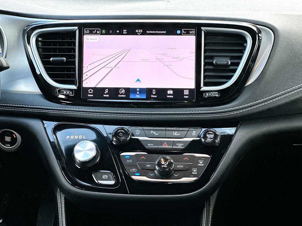 Thumbnail: 2025 Chrysler Pacifica - 29