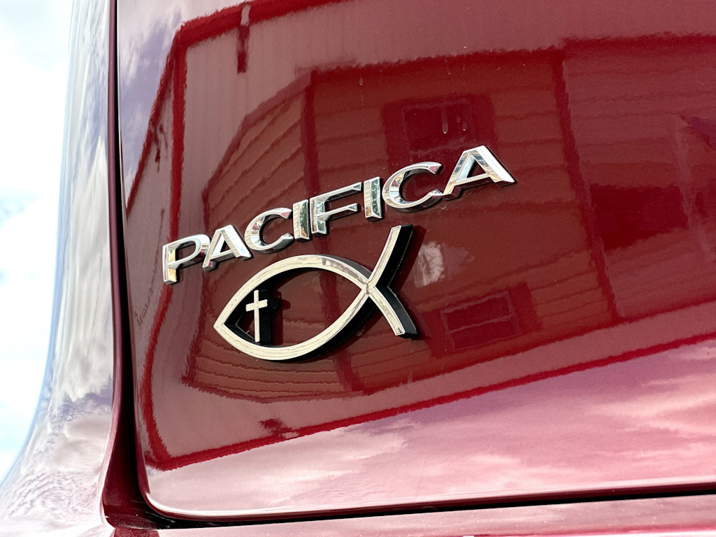 Thumbnail: 2023 Chrysler Pacifica - 7